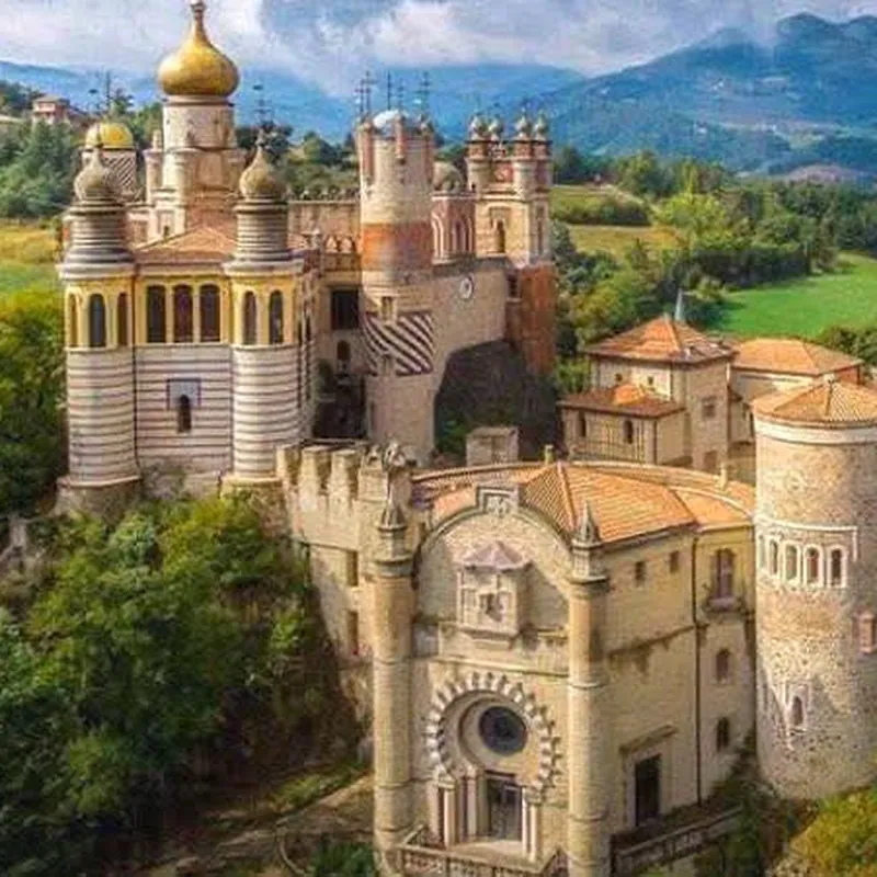 La Rocchetta Mattei, il castello eclettico di Riola, a 32 km dal Nonna Marisa B&B